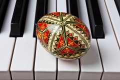 painted-easter-egg-on-piano-keys-garry-gay